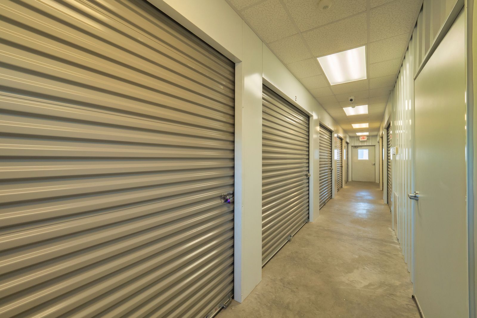 Cheshire Self Storag hallqay